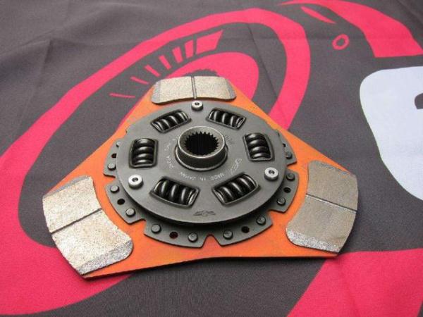 星空综合体育app下载 离合器往往是被“用”坏的，开车出现这三种情况就得立刻更换