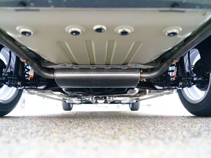 刹车盘和鼓刹有什么区别_刹车片盘刹和鼓刹有什么区别_盘刹鼓刹外观区别