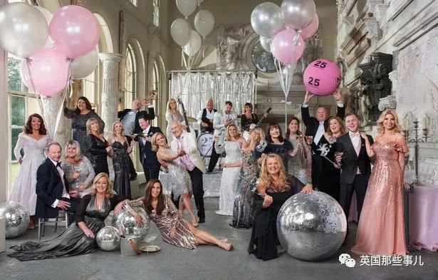 星空体育app官方下载 一场锦鲤聚会，25名来宾身价超10亿，全是买彩票中的！