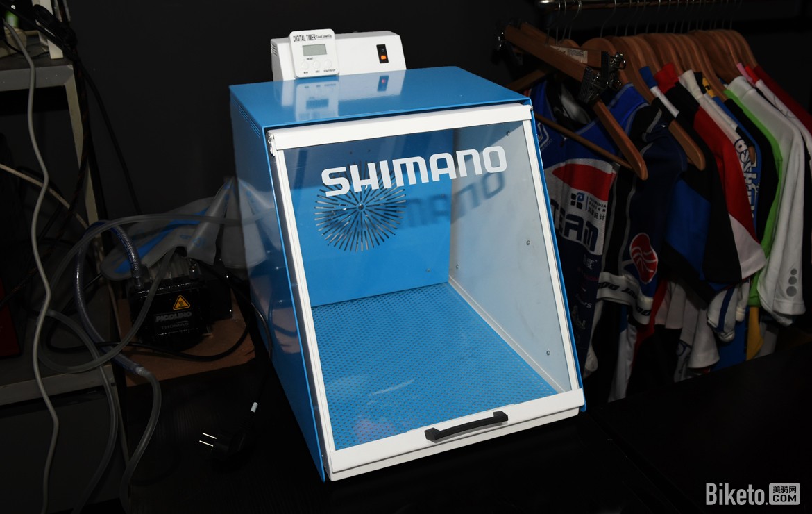 改车志丨跑题到脚上的Shimano Custom-Fit 锁鞋热塑