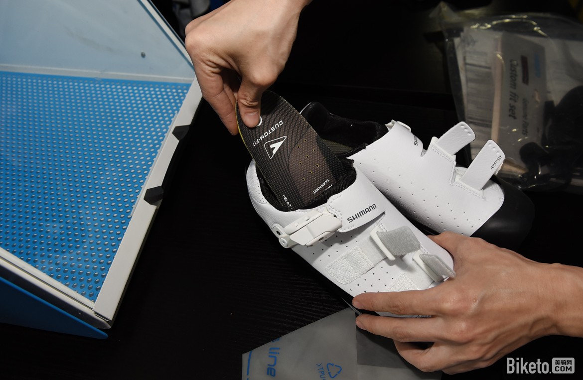 改车志丨跑题到脚上的Shimano Custom-Fit 锁鞋热塑