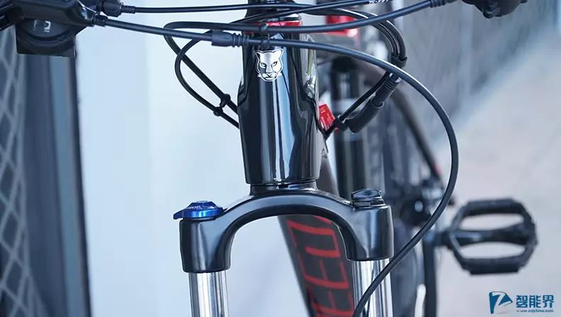 山地车肩控和线控图解_山地车前叉线控和肩控的区别_山地车前叉肩控还是线控