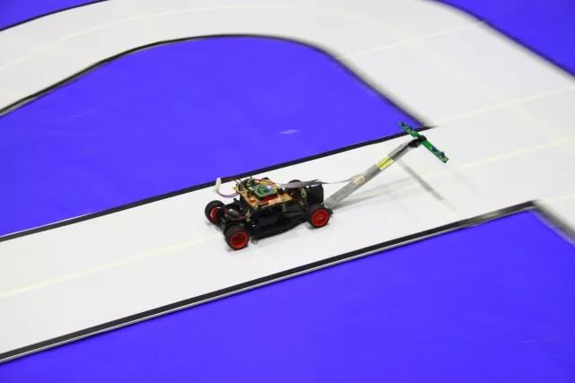 飞思卡尔智能车官网_飞思卡尔智能车程序讲解_飞思卡尔智能小车