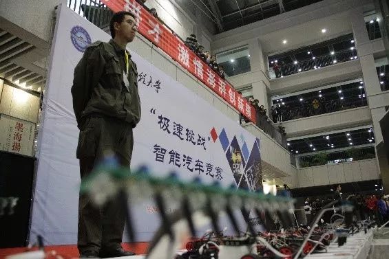 飞思卡尔智能小车_飞思卡尔智能车官网_飞思卡尔智能车程序讲解