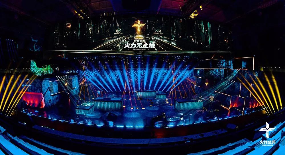 星空综合体育app下载 最会玩跨界合作的游戏品牌 , 见证CF十年IP背后的营销想象力