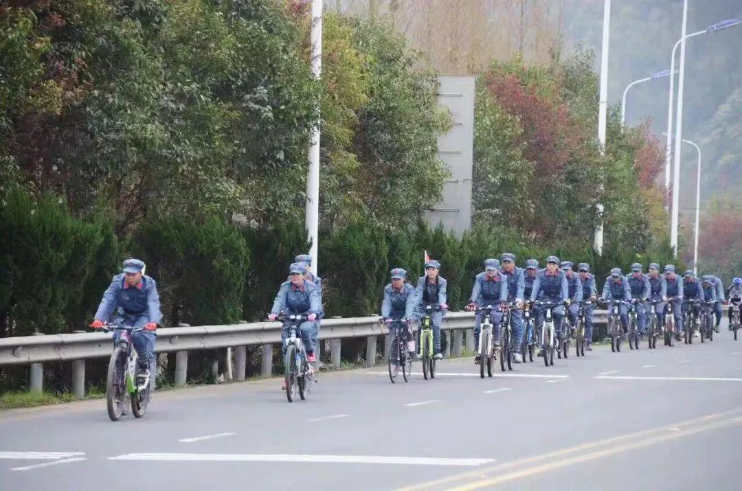 自行车前叉软硬_自行车软硬前叉怎么安装_自行车前叉硬好还是软好