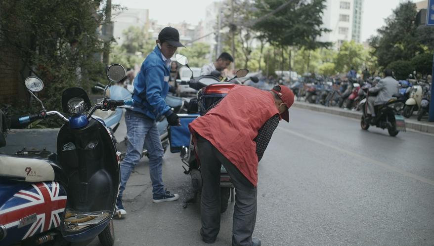 绿源和绿佳哪个好_绿源绿佳一个牌子吗_绿源绿佳电动车是一家吗