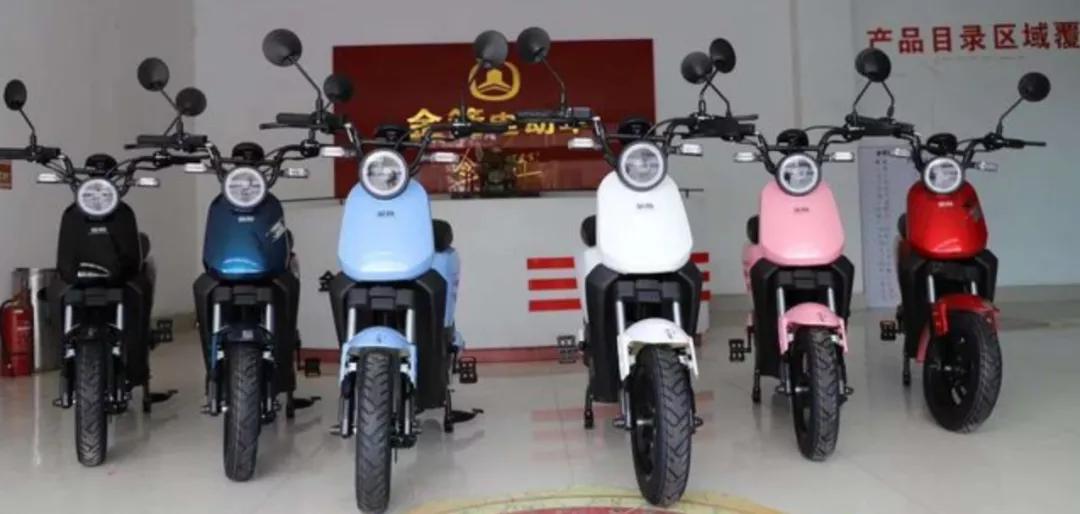 星空体育app下载入口 买电动车选哪个品牌更好？质量更高？维修老师傅告诉你答案