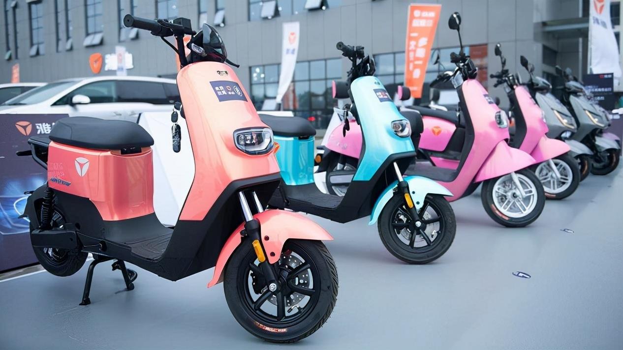 半岛·综合体育官网入口 买电动车越贵越好？用爱玛和金箭两个品牌对比，告诉你怎么选