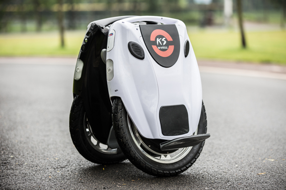 星空·综合体育官网入口 电动独轮车的“私人定制”-金丛KSwheel电动独轮车