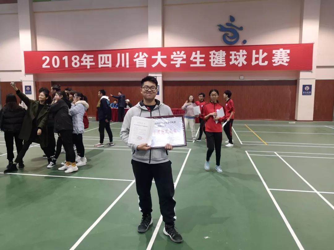 恩智浦智能车大赛规则_恩智浦智能车大赛_恩智浦智能车大赛赛车图片