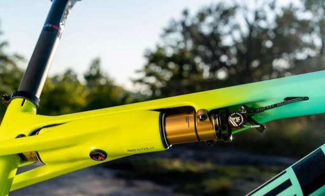 自行车前叉锁死_自行车锁死前叉好不好_自行车锁死前叉维修拆解图