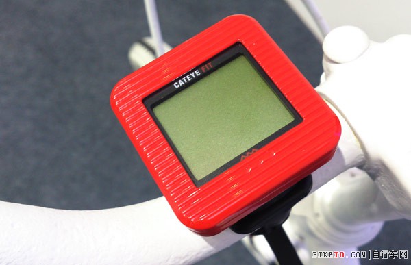 CATEYE有计步器功能女性码表