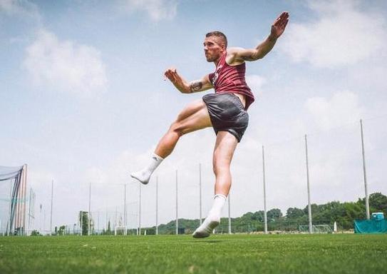 自行车运动员的身体条件_自行车运动员的身材_自行车运动员 身材