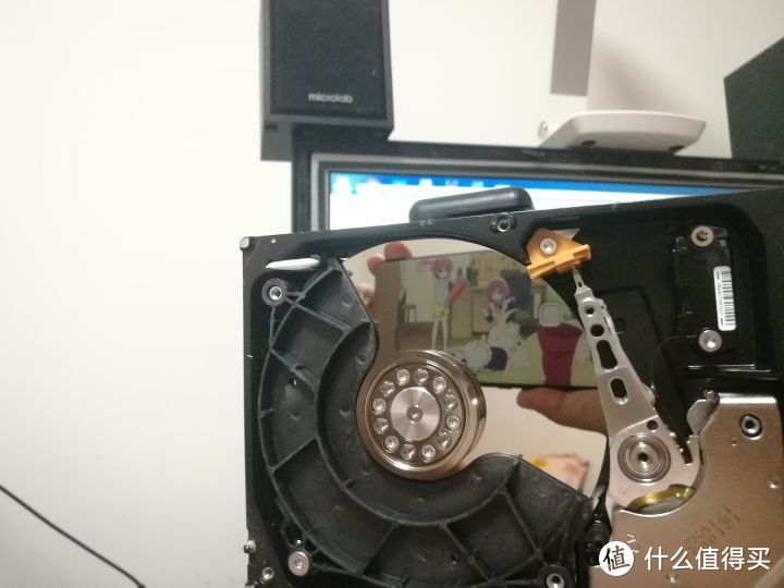 自制硬盘化妆镜——硬盘坏了不要扔，拆了当镜子照，隔壁……