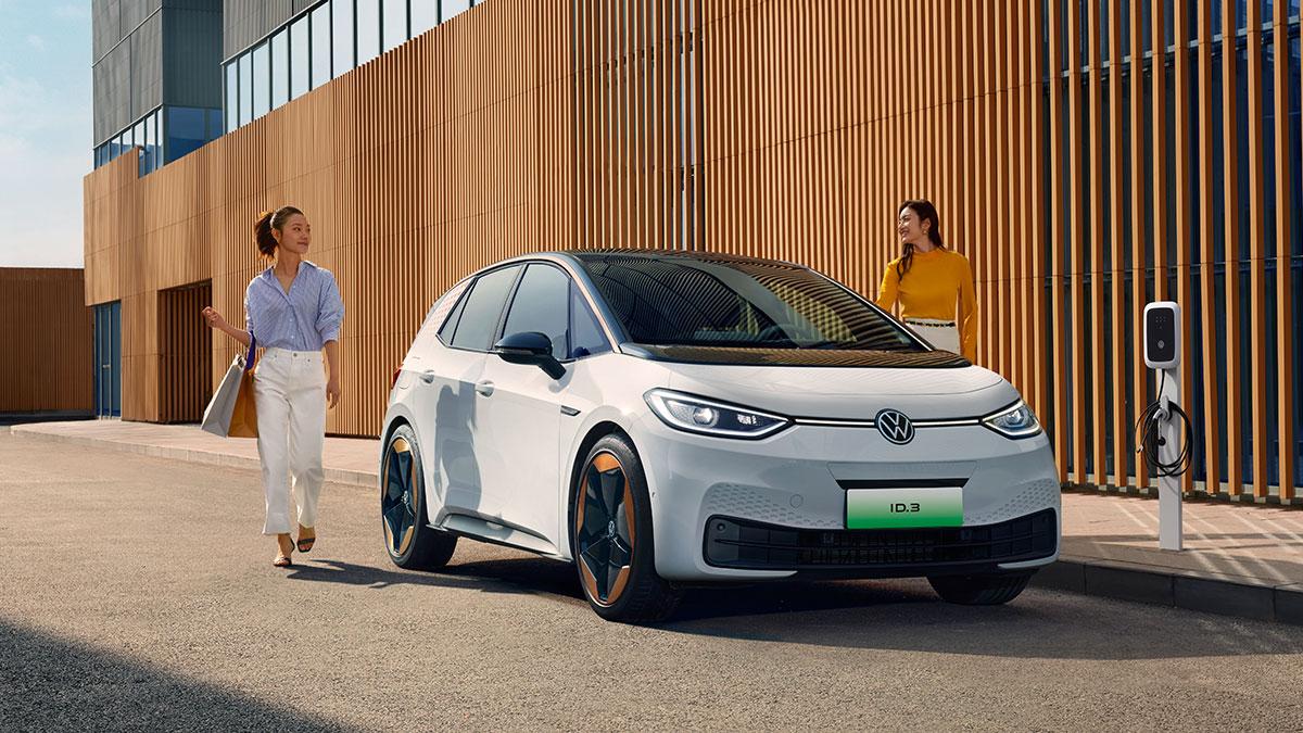 绿能电动车代言人是谁_绿能电动车宣传片_绿能最新电动车代言人