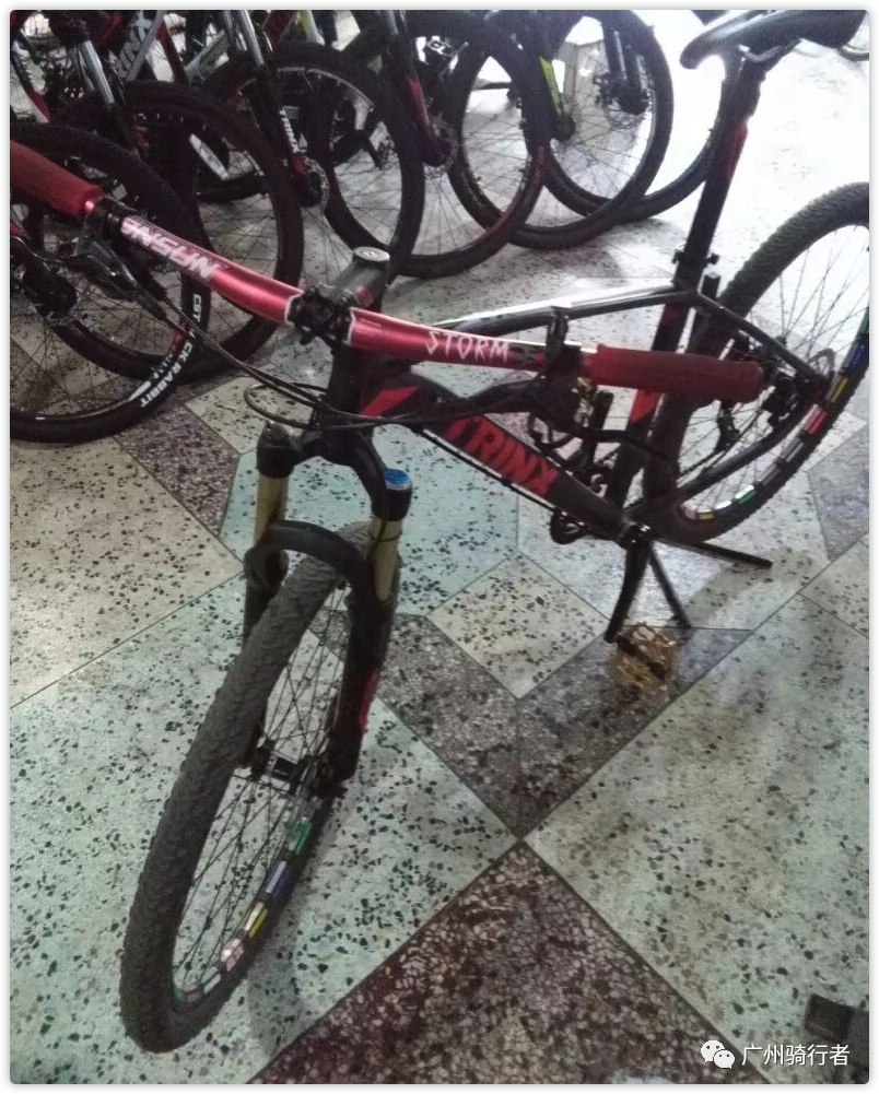 自行车前叉响_自行车前叉异响咔咔声_自行车前叉吱吱响