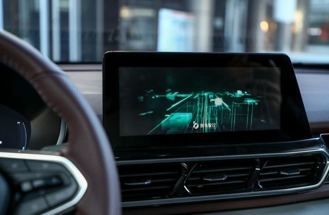 星空体育app官方下载 智能车联网发展飞速，手机控车转型升级创新载体