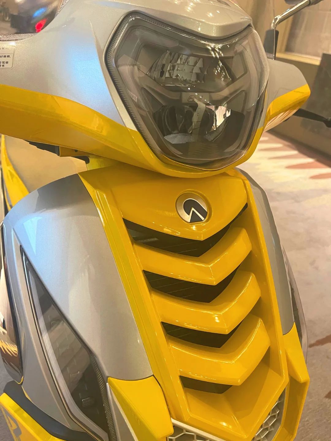 两轮平衡智能车图片_两轮平衡智能车有哪些_两轮自平衡智能车