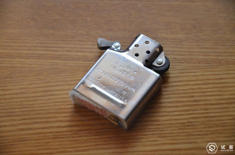 zipoo打火机换新棉花_zippo打火机棉芯怎么换_zippo打火机换棉花