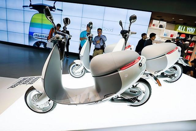 星空·体育中国官方网 雅迪、爱玛推出新款两轮电动车，一次充电，续航最高能到300公里