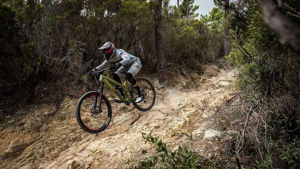 自行车前叉如何加油_自行车前叉加油_自行车加油前叉怎么安装