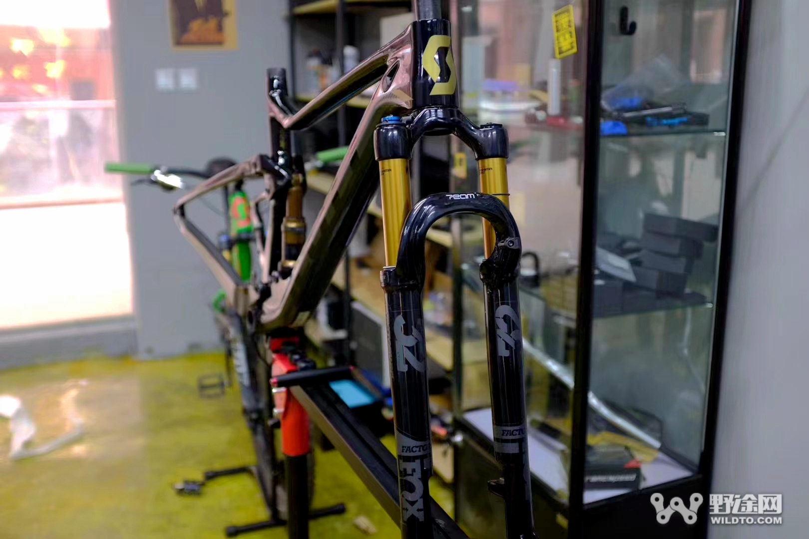 新手教室 | 山地自行车的避震前叉该怎么选?