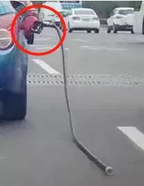 打火机加油正确方法_加油正确打火机方法图解_加油正确打火机方法视频