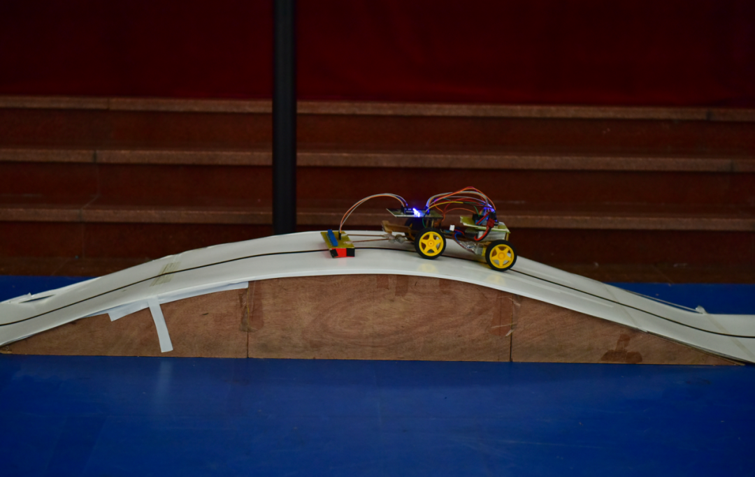 智浦杯智能车比赛怎么准备_恩智浦智能车大赛报名_大学智能车竞赛含金量