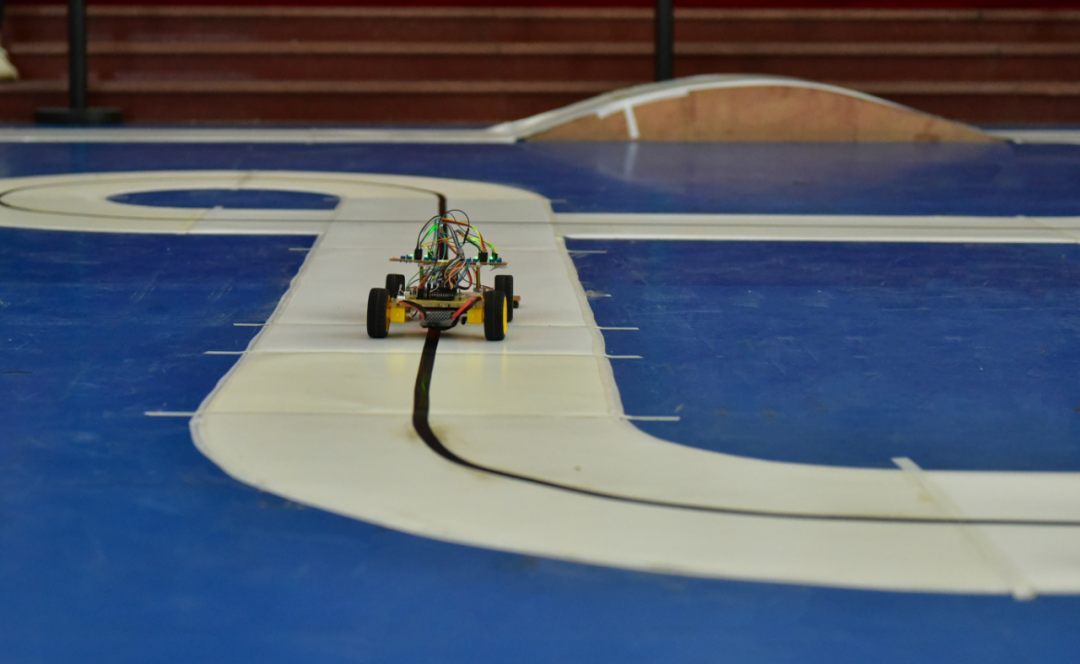 恩智浦智能车大赛报名_大学智能车竞赛含金量_智浦杯智能车比赛怎么准备