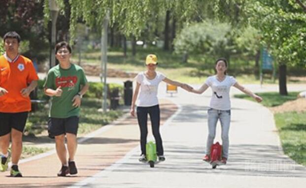 步菲特智能滑行车