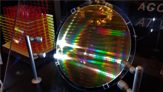 硬盘材料_硬盘盘片有毒吗_硬盘盘片材料