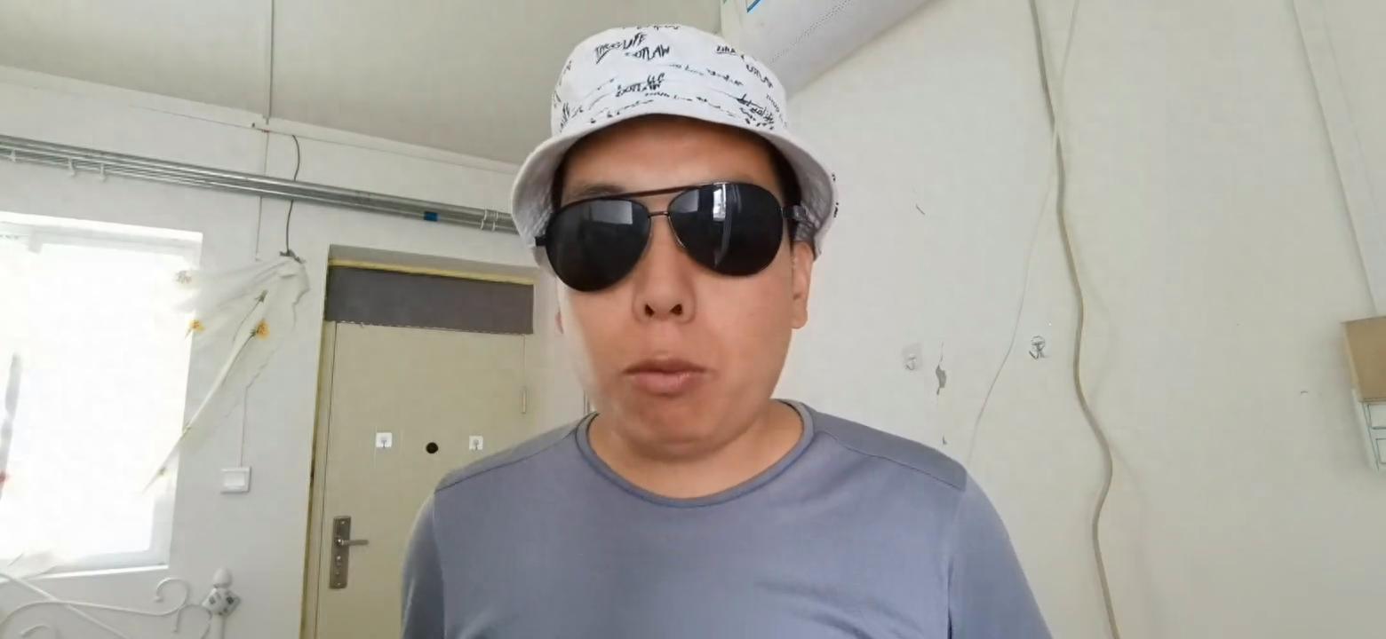 星空·综合体育官网入口 崔克和闪电入门款碳架公路车值不值得购买？#公路车推荐