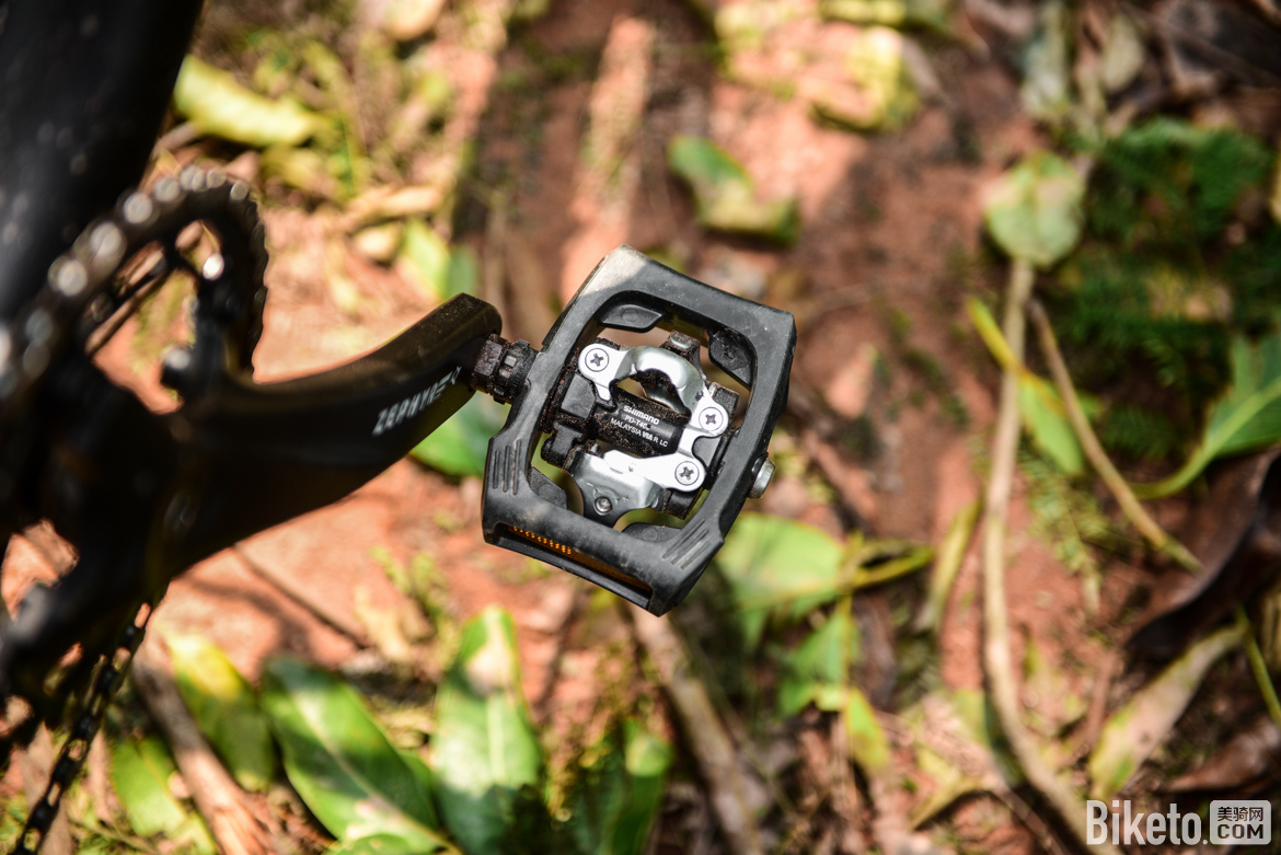 山地车线控_山地车控车技巧_山地车线控锁死不回弹了