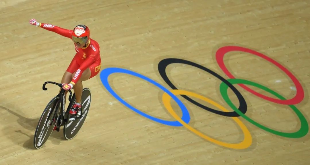 自行车员训练运动方法有哪些_自行车运动员日常训练时间_自行车运动员训练方法