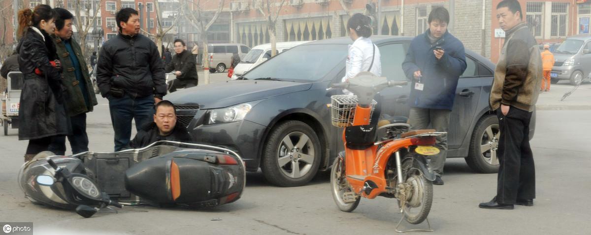 绿源电动车led屏广告语_绿源电动车广告宣传车_绿源电动车电视广告
