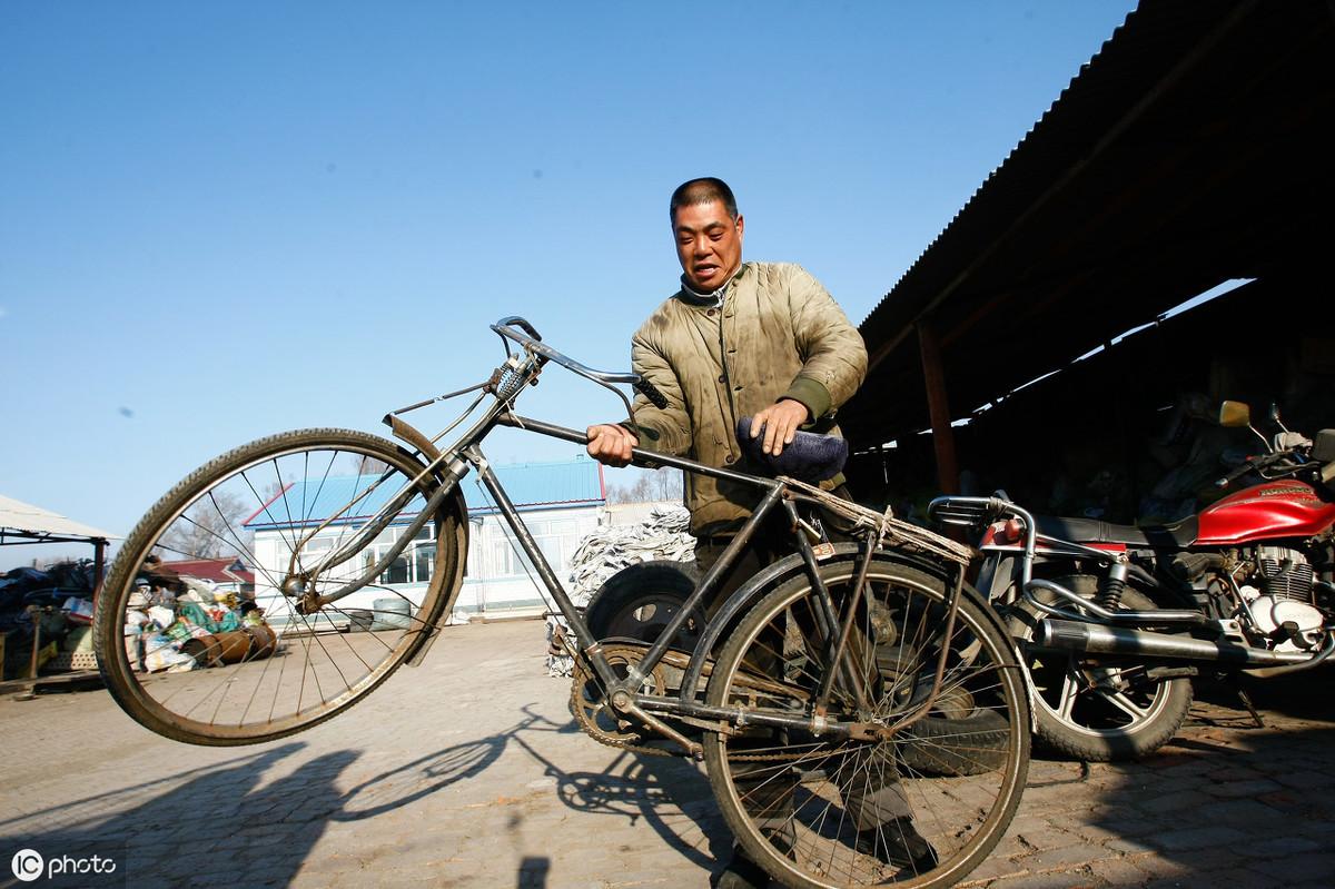 绿源电动车led屏广告语_绿源电动车广告宣传车_绿源电动车电视广告