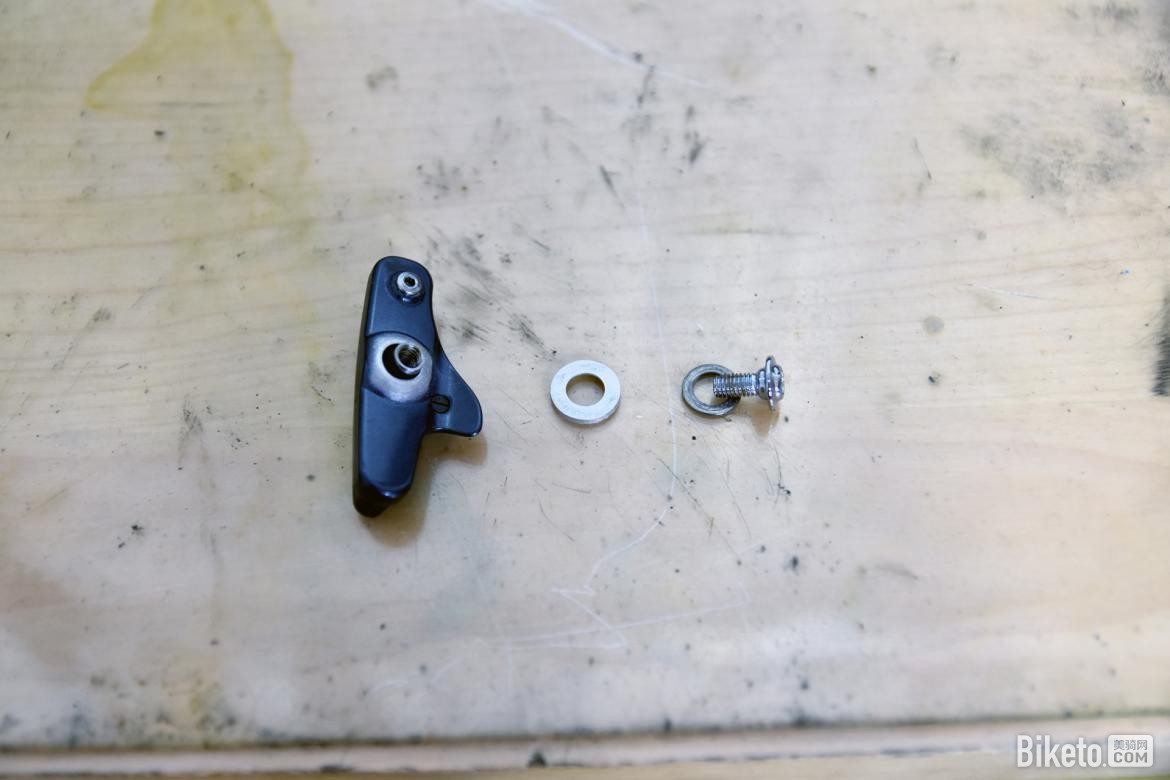 刹车座固定线怎么拆_刹车线固定座_刹车线固定扣