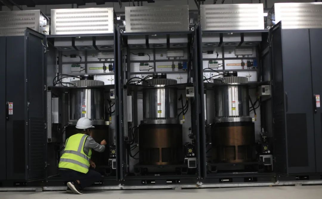 飞轮的作用及原理_飞轮原理结构图_飞轮工作原理