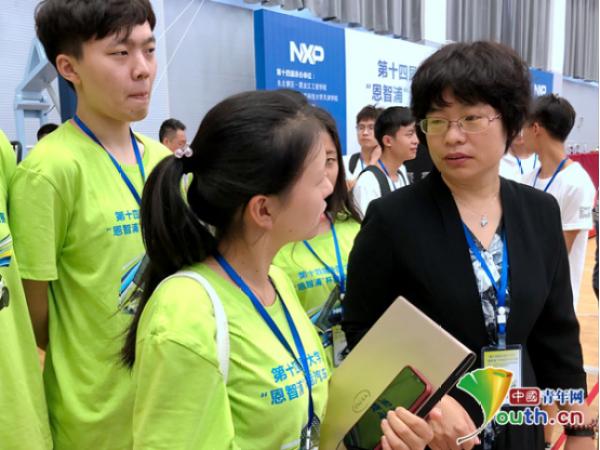 恩智浦智能车大赛官网_恩智浦智能车大赛赛车图片_恩智浦智能车大赛报道