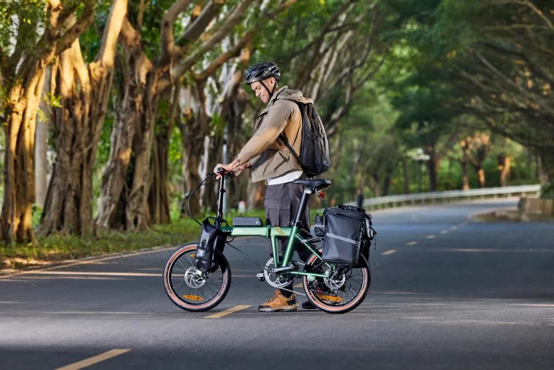 美国大行折叠车专卖店怎么样_DAHON大行电助力自行车_美国加州海獭自行车展