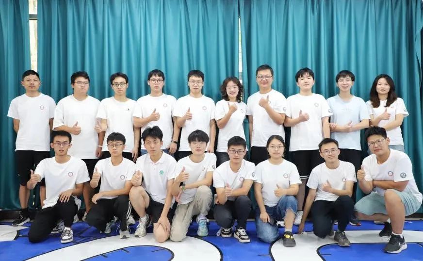 恩智浦智能车大赛报道_武汉大学智能车队 第十九届全国大学生智能汽车竞赛 武汉大学智能车队获奖情况