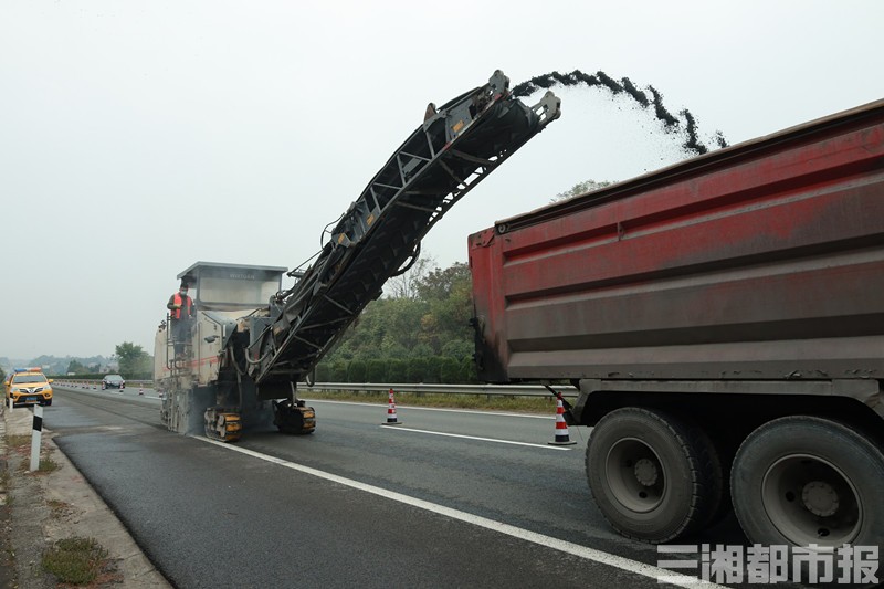 智能乳化沥青洒布车_智能沥青洒布车_智能沥青洒布车使用方法