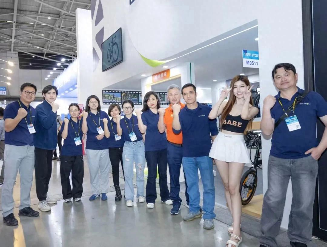 星空·体育中国官方网 2025台北展圆满落幕，DAHON大行“快车道”技术领航国际！
