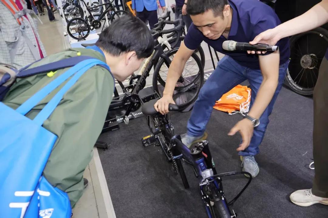2025台北国际自行车展 DAHON大行快车道技术_美国大行折叠车专卖店怎么样_DAHON大行Vélodon A4公路车