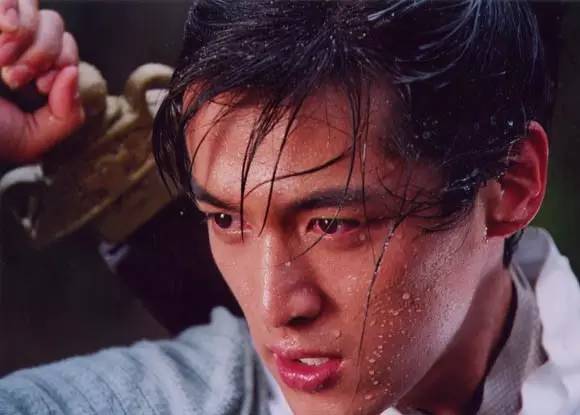 绿源电动车代言人皇马_绿源皇马系列电动车_绿源电动车皇马家族价格表