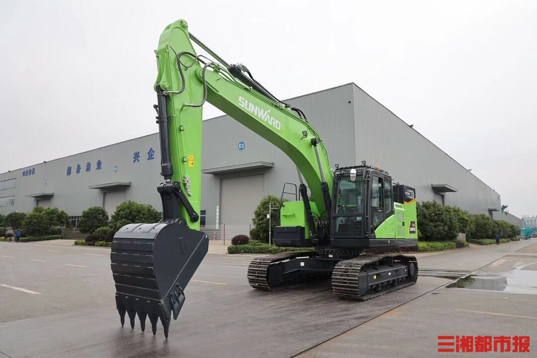 山河智能挖掘机提车作业_山河智能挖掘机价格查询_山河挖掘作业智能提车机怎么用
