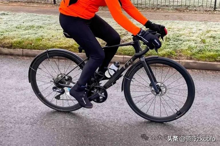 耐力公路自行车 舒适性 操控性 速度 _ 耐力自行车 几何结构 路面震动 _liv自行车价格