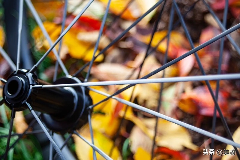 自行车车架材质类型设计_自行车车架结构_自行车零部件组成类型功能