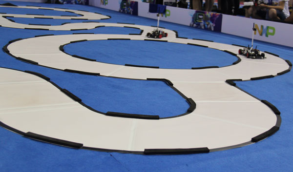 全国大学生智能汽车竞赛赛道变化_江苏省大学生智能汽车竞赛_恩智浦智能车大赛报道